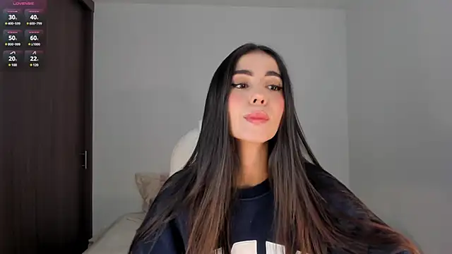 Snapshot of RebeccaBaxter chatting on 03-11-25, 12:44 RebeccaBaxter online show from 03-11-25, 12:44