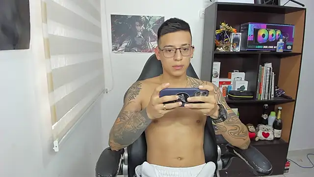 SIXXTOLOVE18 online show from 03-05-25, 07:49