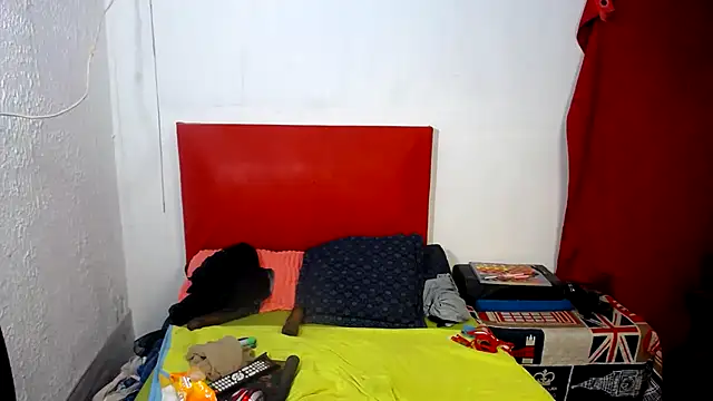 Snapshot of lili_sweet777 chatting on 12-31-24, 06:13 lili sweet777 online show from 12-31-24, 06:13