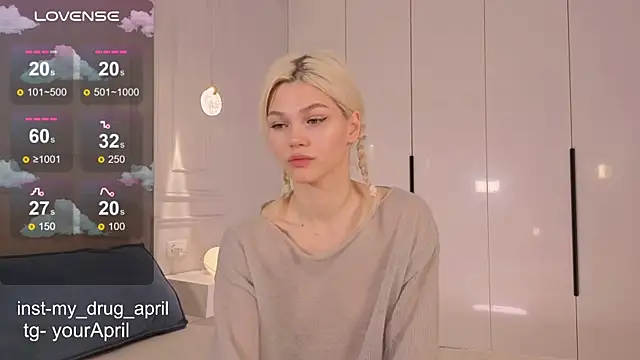 Snapshot of MyApril chatting on 11-20-25, 08:14 MyApril online show from 11-20-25, 08:14