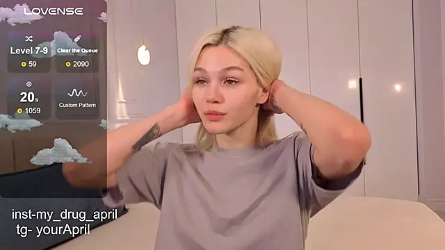 Snapshot of MyApril chatting on 11-21-25, 08:29 MyApril online show from 11-21-25, 08:29