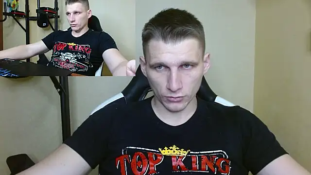 Snapshot of PoliglotJoe chatting on 12-04-24, 02:04 PoliglotJoe online show from 12-04-24, 02:04