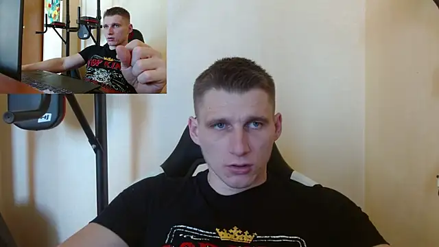 Snapshot of PoliglotJoe chatting on 12-20-24, 09:54 PoliglotJoe online show from 12-20-24, 09:54