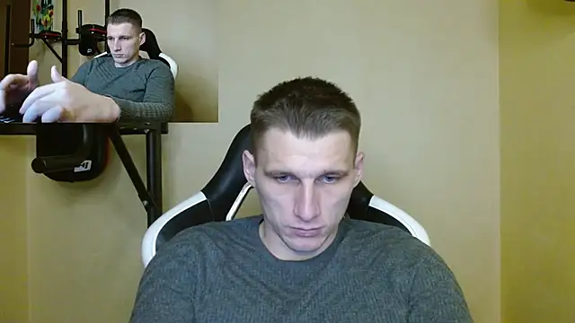 Snapshot of PoliglotJoe chatting on 12-27-24, 03:20 PoliglotJoe online show from 12-27-24, 03:20