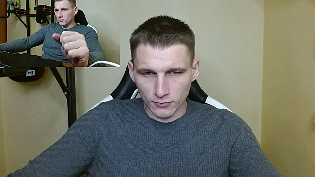 Snapshot of PoliglotJoe chatting on 12-29-24, 06:03 PoliglotJoe online show from 12-29-24, 06:03