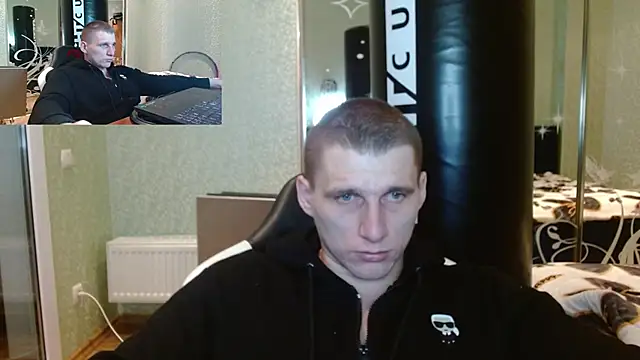 Snapshot of PoliglotJoe chatting on 02-10-25, 04:08 PoliglotJoe online show from 02-10-25, 04:08