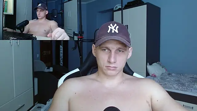 Snapshot of PoliglotJoe chatting on 10-05-25, 11:19 PoliglotJoe online show from 10-05-25, 11:19