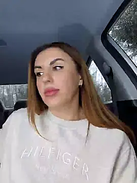 Snapshot of Kalli_Fornia chatting on 12-17-24, 08:56 Kalli Fornia online show from 12-17-24, 08:56