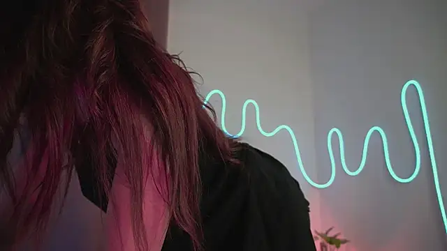 HannaMoom online show from 12-17-24, 10:22