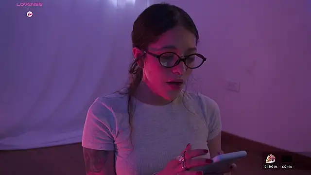 HannaMoom online show from 10-21-25, 09:15