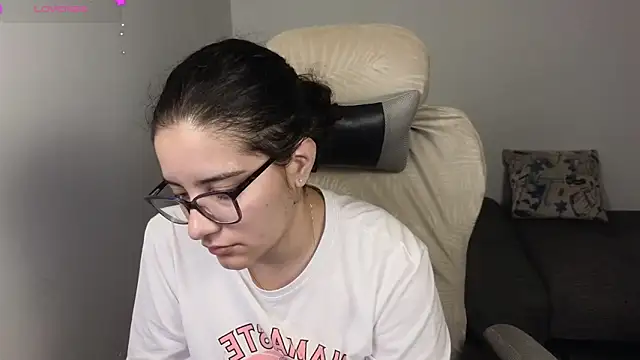 blue  moon  online show from 11-02-25, 02:03