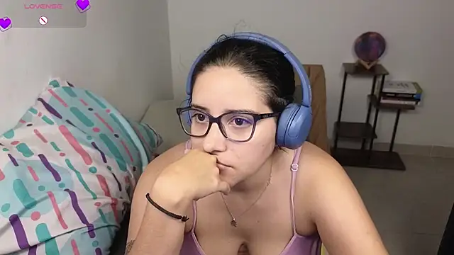 blue  moon  online show from 02-15-26, 07:51