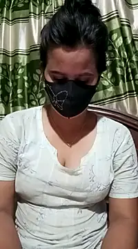 Snapshot of Sexy-Binita chatting on 02-13-25, 12:32 Sexy-Binita online show from 02-13-25, 12:32