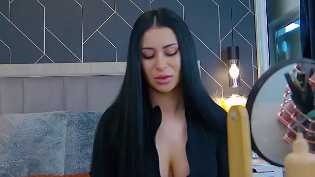 EmyLaveau online show from 02-13-26, 06:31