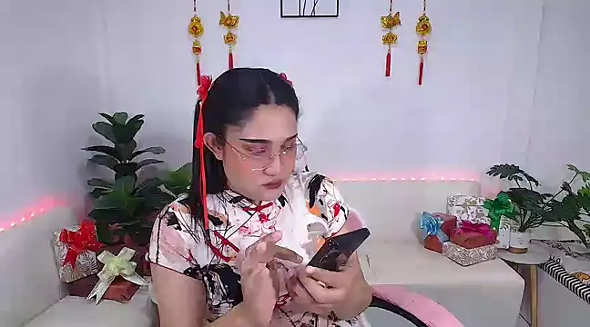 Snapshot of plysaithailand chatting on 01-28-25, 12:54 plysaithailand online show from 01-28-25, 12:54