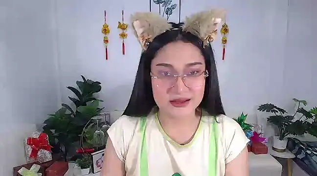 Snapshot of plysaithailand chatting on 02-27-25, 10:37 plysaithailand online show from 02-27-25, 10:37