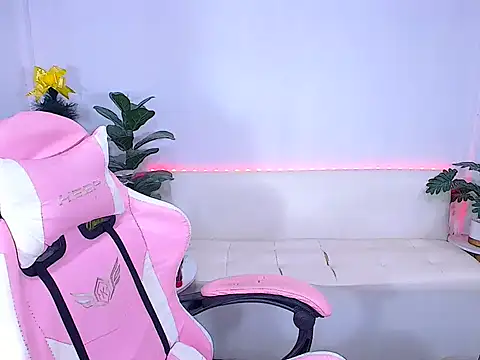 Snapshot of plysaithailand chatting on 11-19-25, 11:54 plysaithailand online show from 11-19-25, 11:54