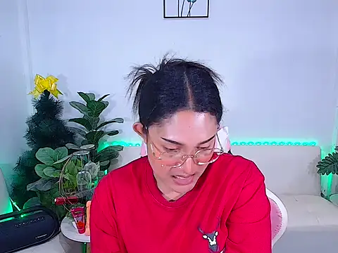 Snapshot of plysaithailand chatting on 12-17-25, 12:33 plysaithailand online show from 12-17-25, 12:33