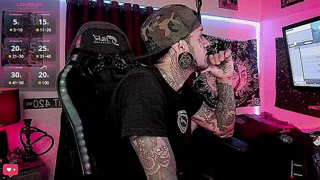 Snapshot of josh__ackerman chatting on 01-03-25, 12:41 josh ackerman online show from 01-03-25, 12:41