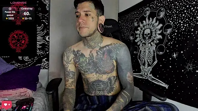 Snapshot of josh__ackerman chatting on 01-13-25, 09:41 josh ackerman online show from 01-13-25, 09:41