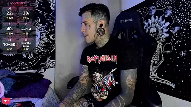 Snapshot of josh__ackerman chatting on 01-23-25, 04:30 josh ackerman online show from 01-23-25, 04:30