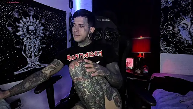 Snapshot of josh__ackerman chatting on 03-10-25, 01:45 josh ackerman online show from 03-10-25, 01:45