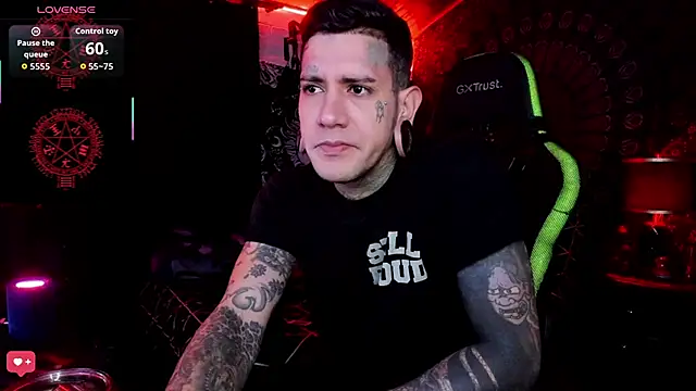 Snapshot of josh__ackerman chatting on 09-18-25, 10:01 josh ackerman online show from 09-18-25, 10:01