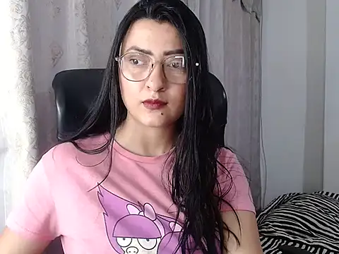 SavannaEvans001 online show from 04-05-26, 11:02