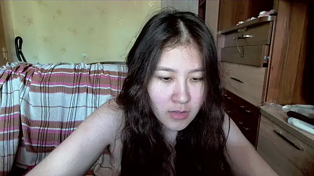 Riz girl online show from 04-12-26, 12:10