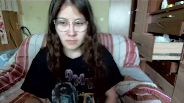 Snapshot of Riz_girl chatting on 05-01-26, 04:17 Riz girl online show from 05-01-26, 04:17