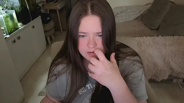 remirann  online show from 04-22-26, 12:18