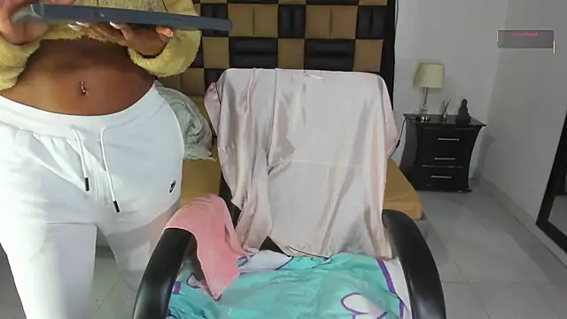 BarbieKano online show from 09-30-25, 11:43