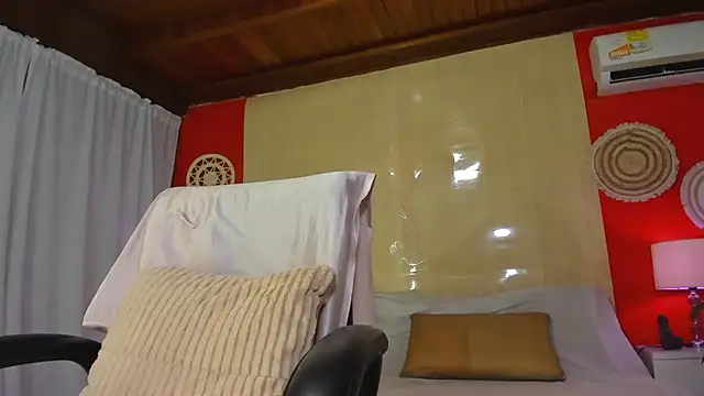 BarbieKano online show from 05-10-26, 12:38