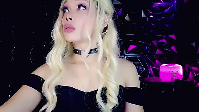 Snapshot of sugar_bbyxx chatting on 12-03-25, 04:09 sugar bbyxx online show from 12-03-25, 04:09