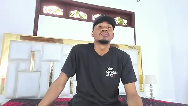 Snapshot of Kylieandjhonny chatting on 02-04-25, 06:17 Kylieandjhonny online show from 02-04-25, 06:17