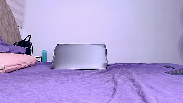  ebony-queen  online show from 01-14-26, 12:00