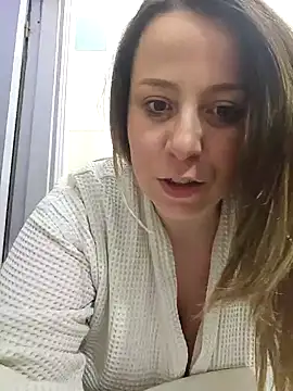 Snapshot of Emma96_hot chatting on 03-06-25, 11:36 Emma96 hot online show from 03-06-25, 11:36