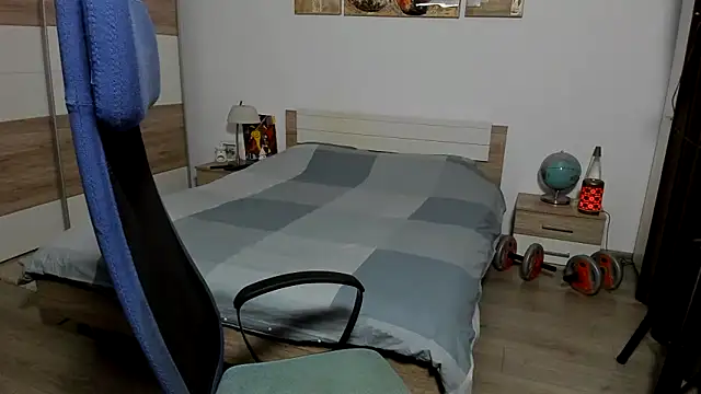 RobbyShawz online show from 04-07-26, 04:02