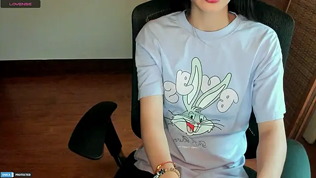 Snapshot of Ayase_momo chatting on 06-08-26, 10:32 Ayase momo online show from 06-08-26, 10:32