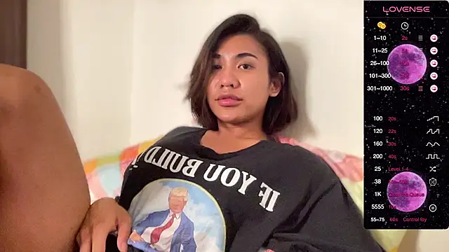 Snapshot of Alaia_Pope chatting on 01-23-25, 04:09 Alaia Pope online show from 01-23-25, 04:09