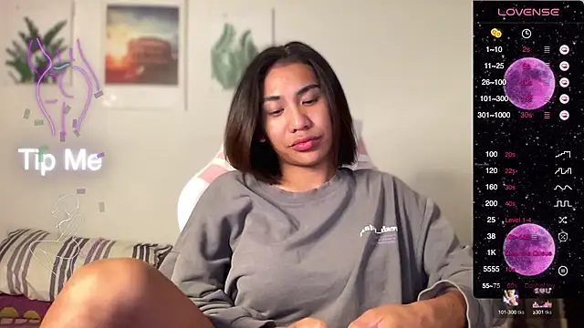 Snapshot of Alaia_Pope chatting on 02-24-25, 02:48 Alaia Pope online show from 02-24-25, 02:48