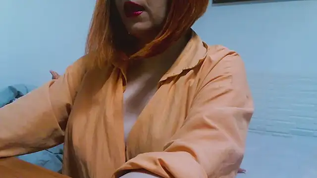 Snapshot of MashaYeah777 chatting on 10-18-25, 01:52 MashaYeah777 online show from 10-18-25, 01:52