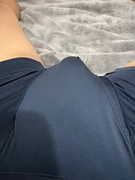 hanne71 online show from 12-23-24, 12:19