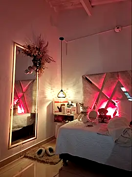 MariaPau 83 online show from 12-19-25, 06:59