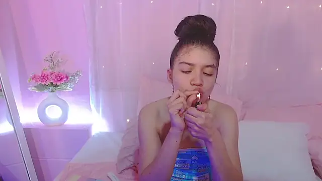 Sweetcristin online show from 05-22-26, 01:35
