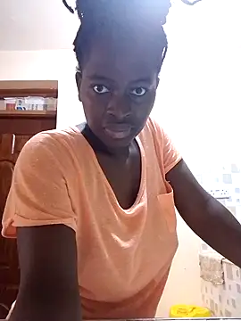 Snapshot of _cutemelania chatting on 02-03-25, 12:14 cutemelania online show from 02-03-25, 12:14