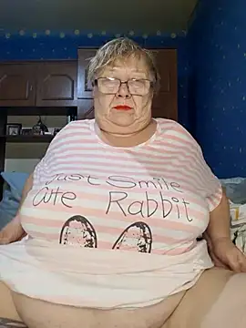 Lena Gaby online show from 10-21-25, 03:18