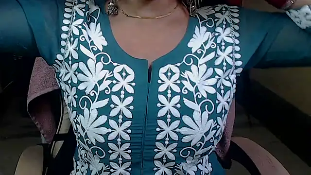 Naiaa-mylove online show from 12-15-24, 06:40