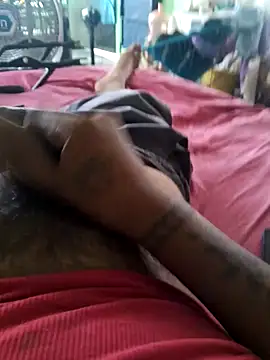 Snapshot of Galex083 chatting on 09-24-25, 07:39 Galex083 online show from 09-24-25, 07:39