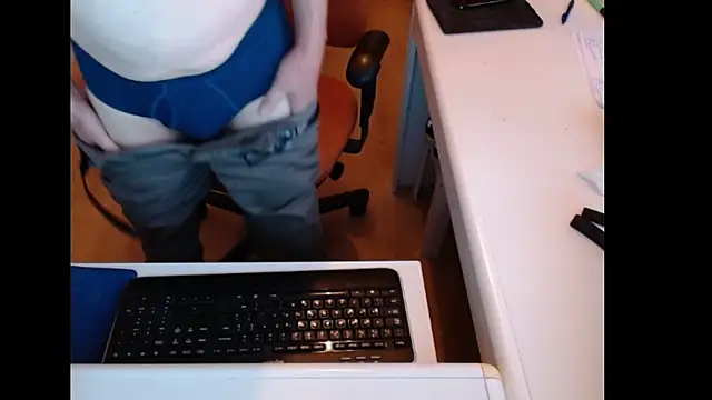 Snapshot of dutchpornking chatting on 11-14-25, 08:02 dutchpornking online show from 11-14-25, 08:02